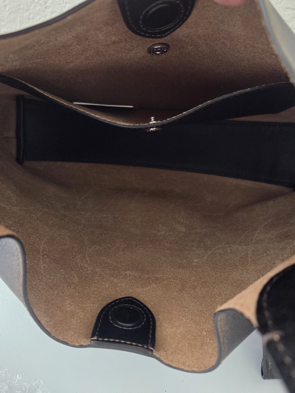 Coach Brooklyn Hobo Bag 28 In Loved Leather - Picture 7 of 15